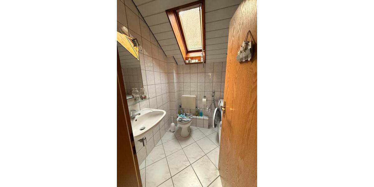Dachgeschoßwohnung Koblenz Lay - 3 Zimmer, 85 m&sup2;, 800&euro; | Angebot:25415303