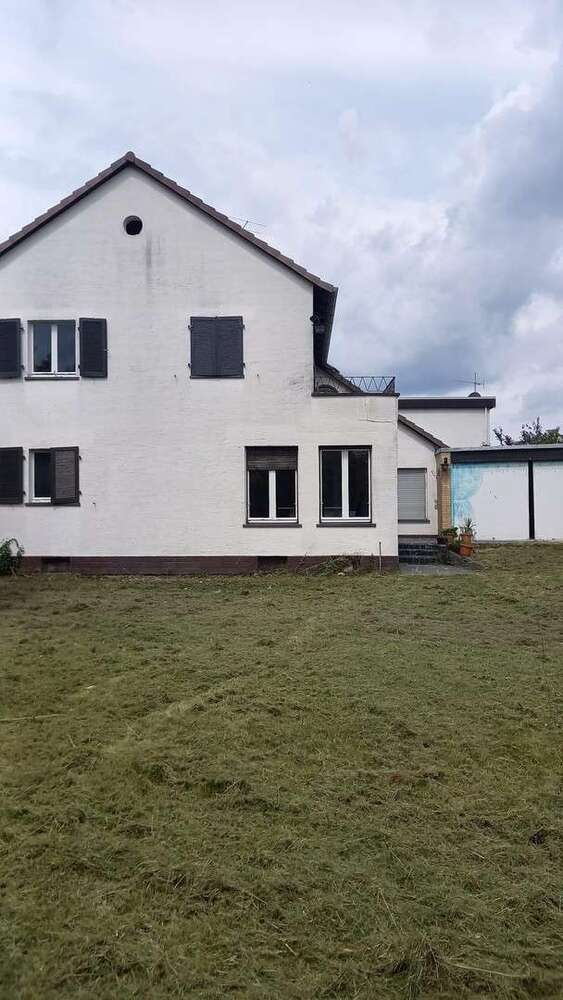 Haus zum Mieten in Koblenz 1.600 € 200 m²