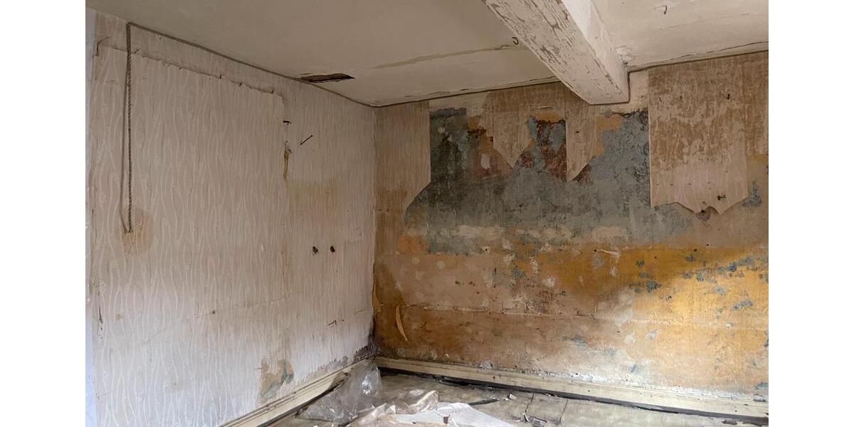 Bauernhaus, Landhaus Kobern-Gondorf Gondorf - 6 Zimmer, 120 m&sup2;, 140.000&euro; | Angebot:25275802