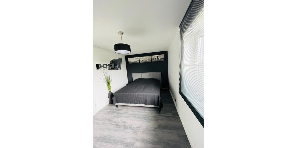 Einfamilienhaus Steimel - 2 Zimmer, 82 m&sup2;, 1.148&euro; | Angebot:26195209