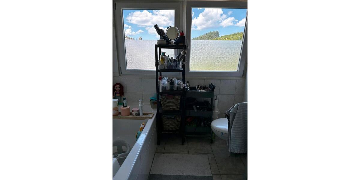Etagenwohnung Burgbrohl - 3 Zimmer, 95 m&sup2;, 880&euro; | Angebot:26403599