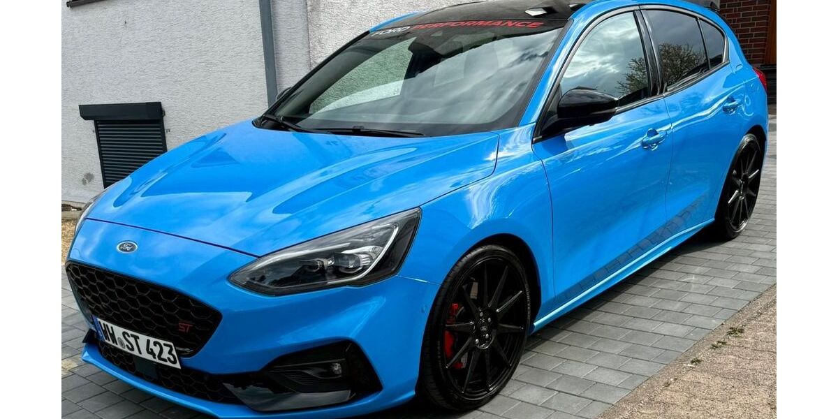 Ford Focus 42.000 km 30.990 &euro; Ransbach-Baumbach 56235