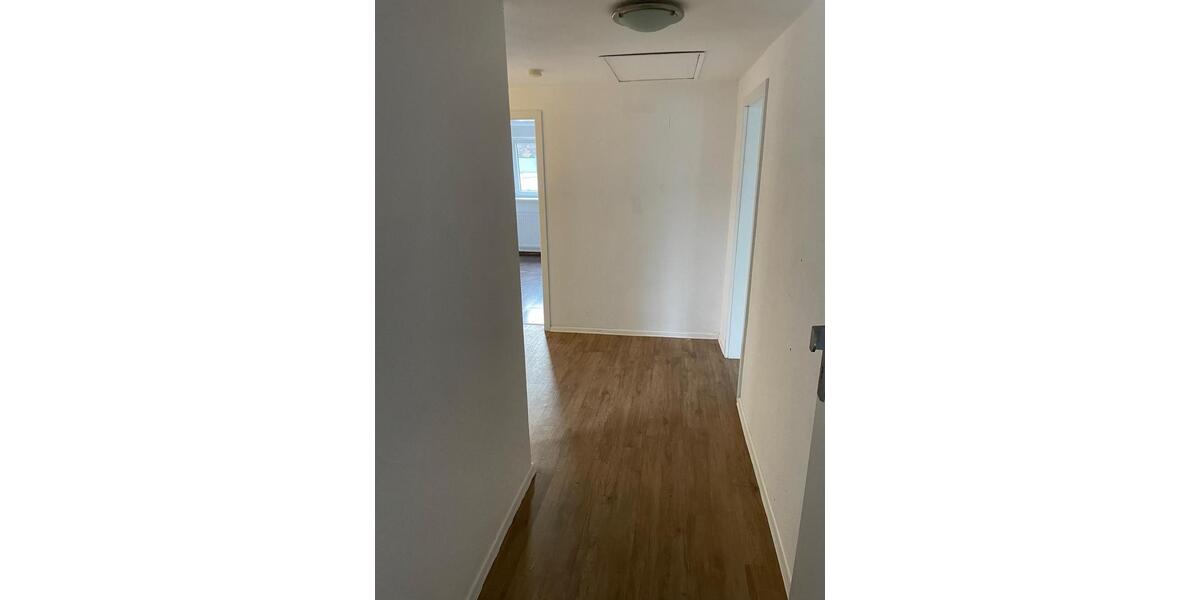 Dachgeschoßwohnung Montabaur - 3 Zimmer, 70 m&sup2;, 800&euro; | Angebot:24863926