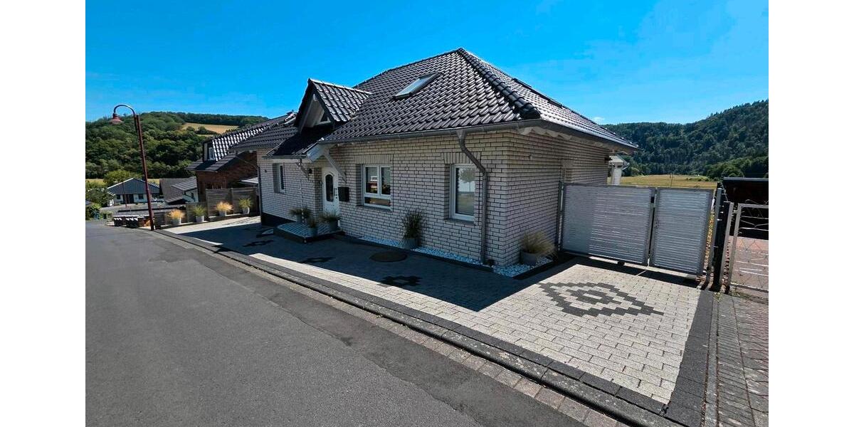 Mehrfamilienhaus, Wohnhaus Breitscheid - 16 Zimmer, 270 m&sup2;, 595.000&euro; | Angebot:26413361