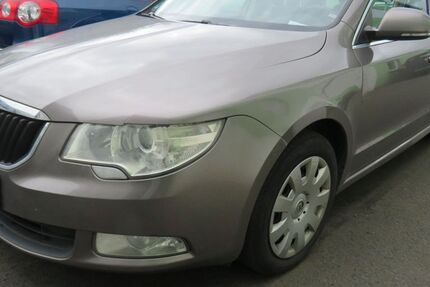 Skoda Superb 351.637 km 2.599 &euro; Andernach 56626