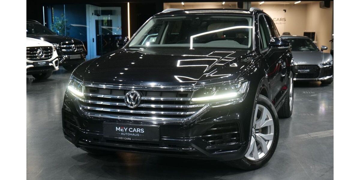 VW Touareg 150.158 km 34.380 &euro; Koblenz 56070