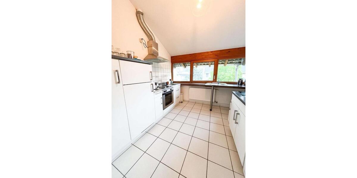 Dachgeschoßwohnung Urmitz - 3 Zimmer, 81 m&sup2;, 810&euro; | Angebot:26462264