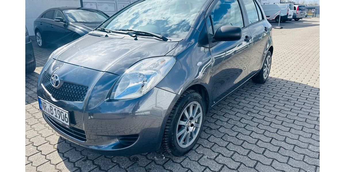 Toyota Yaris 157.000 km 3.990 &euro; Neuwied 56566