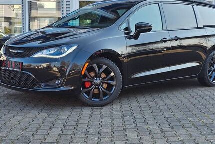 Chrysler Pacifica 46.400 km 26.990 &euro; Neuwied 56566