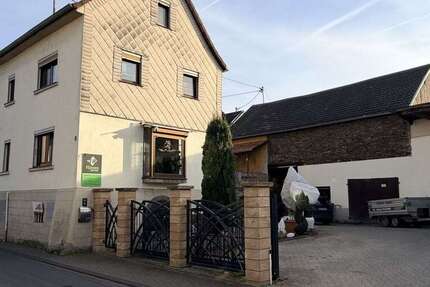 Haus zum Kaufen in Neuwied Oberbieber 329.000 € 217 m² 9 zimmer