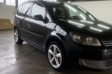 VW Touran 132.200 km 8.990 &euro; Mayen 56727