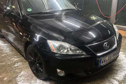 Lexus IS 220d 237.000 km 4.950 &euro; montabaur 56244