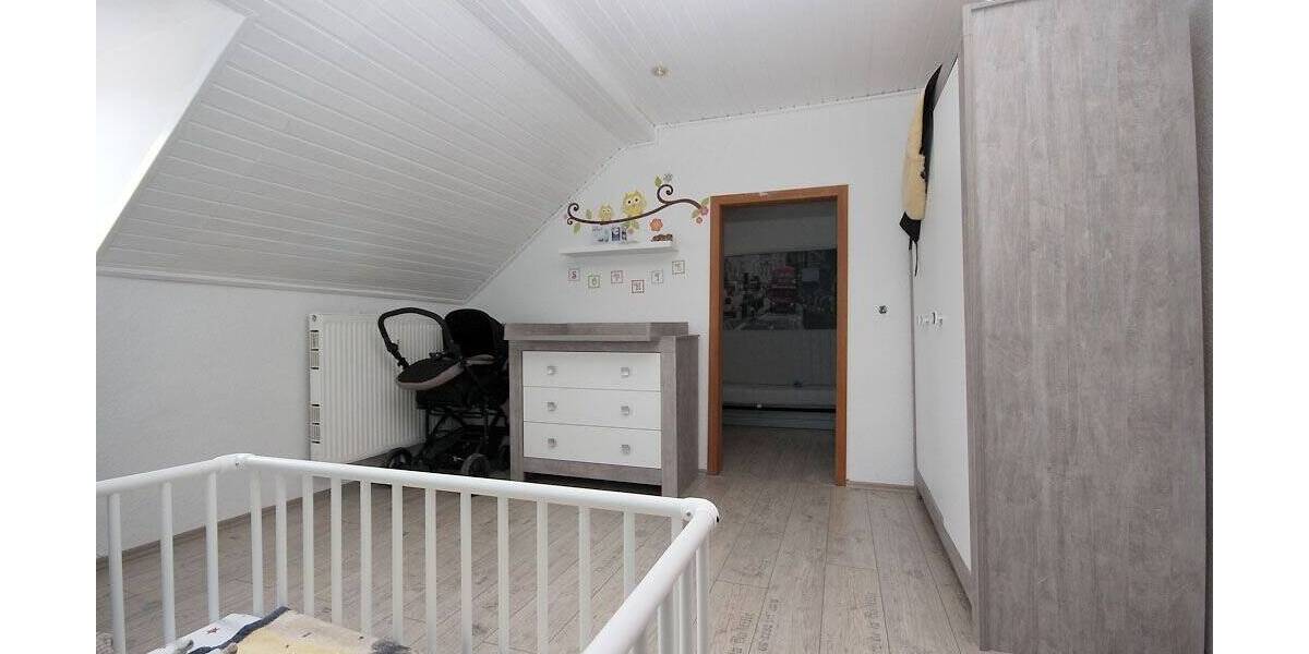 Günstiges Haus sucht den geschickten Handwerker 7 zimmer