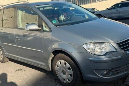 VW Touran 182.800 km 4.950 &euro; Mayen 56727