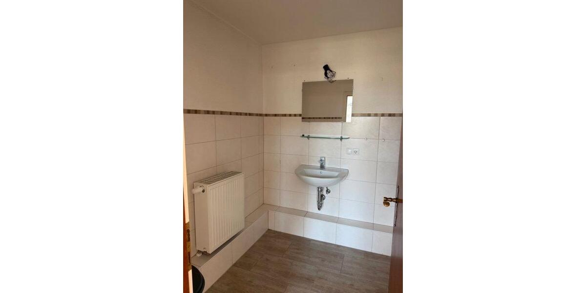 Etagenwohnung Koblenz - 2 Zimmer, 105 m&sup2;, 1.090&euro; | Angebot:26462260
