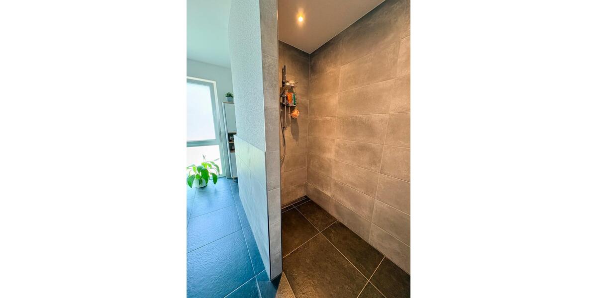 Etagenwohnung Koblenz Bubenheim - 3 Zimmer, 93 m&sup2;, 1.520&euro; | Angebot:26325927