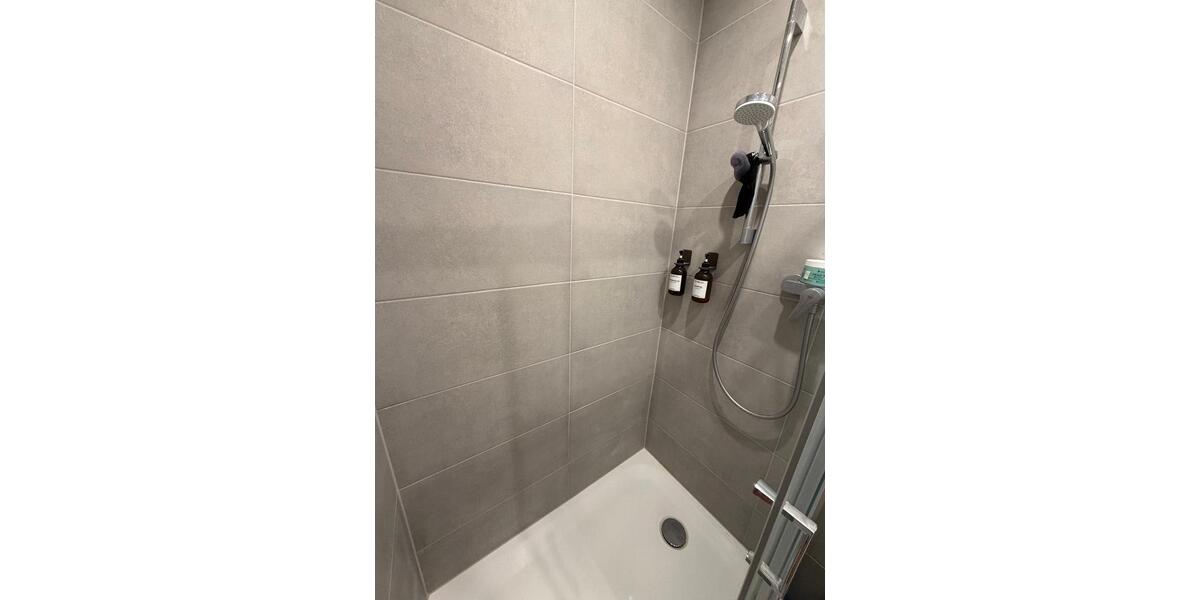 Schickes Appartement mit EBKMöbliert! Ab 01.12! Noch verfügbar! 2 zimmer