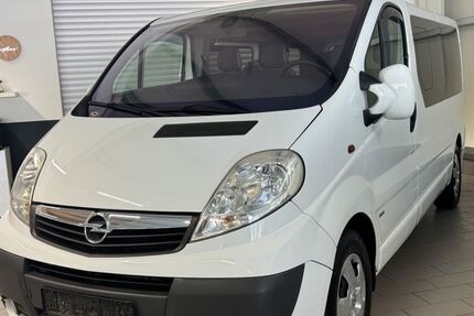Opel Vivaro 86.000 km 10.990 &euro; Brey 56321
