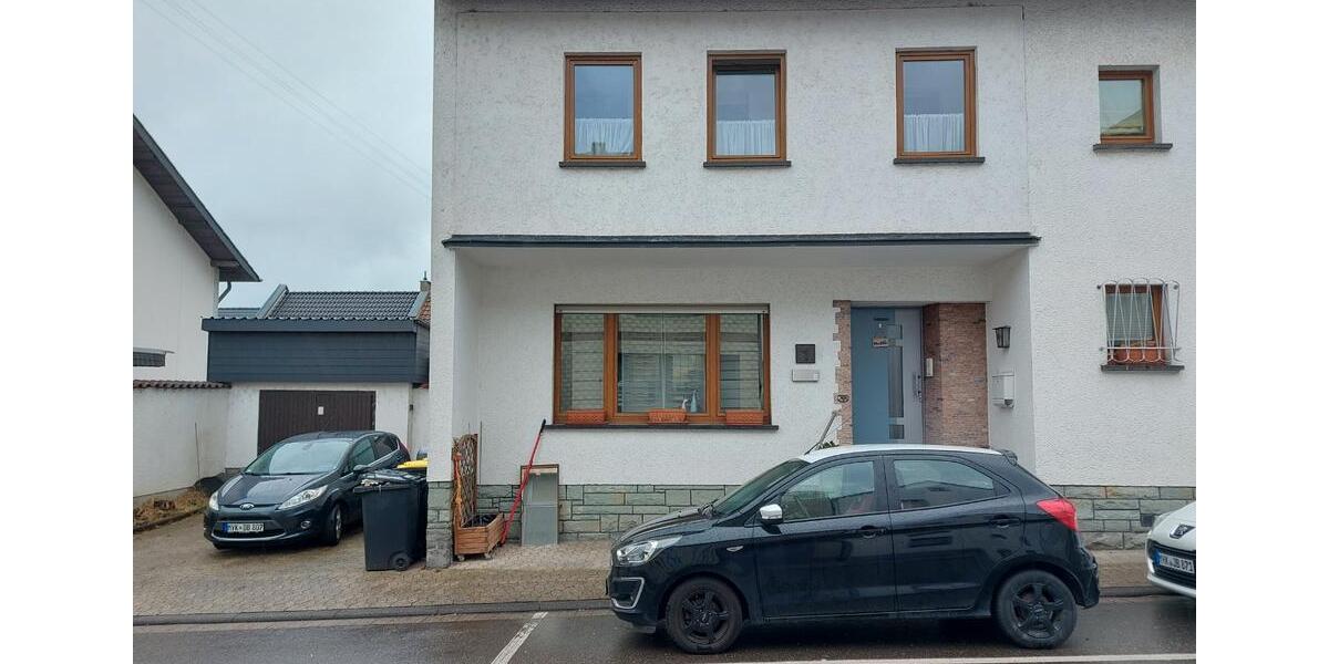 Etagenwohnung Plaidt - 5 Zimmer, 124 m&sup2;, 325.000&euro; | Angebot:26146210