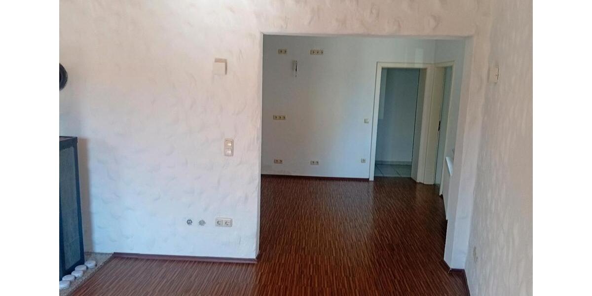Erdgeschoßwohnung Nauort - 3 Zimmer, 90 m&sup2;, 540&euro; | Angebot:26688025