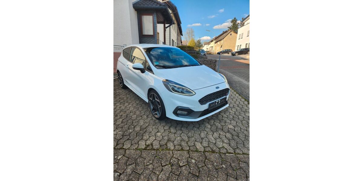 Ford Fiesta 56.000 km 13.950 &euro; Selters 56242