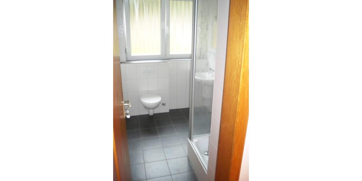 Dachgeschoßwohnung Koblenz Arenberg-Immendorf - 3.5 Zimmer, 80 m&sup2;, 640&euro; | Angebot:26617860
