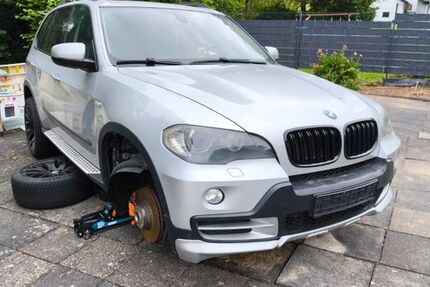 BMW X5 272.333 km 6.500 &euro; Woldert 57614