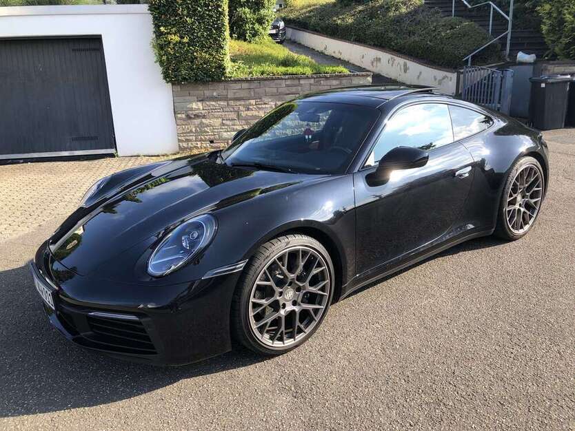 992