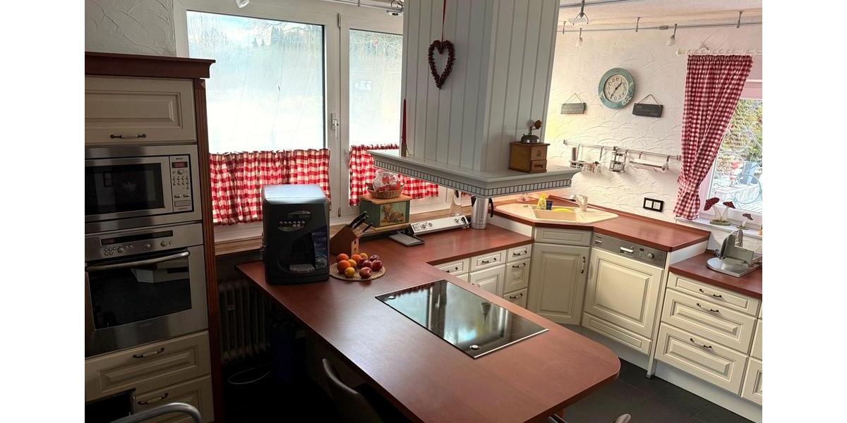 Komfortables Wohnen (vollmöbliert) in luxuriöser Ausstattung 9 zimmer