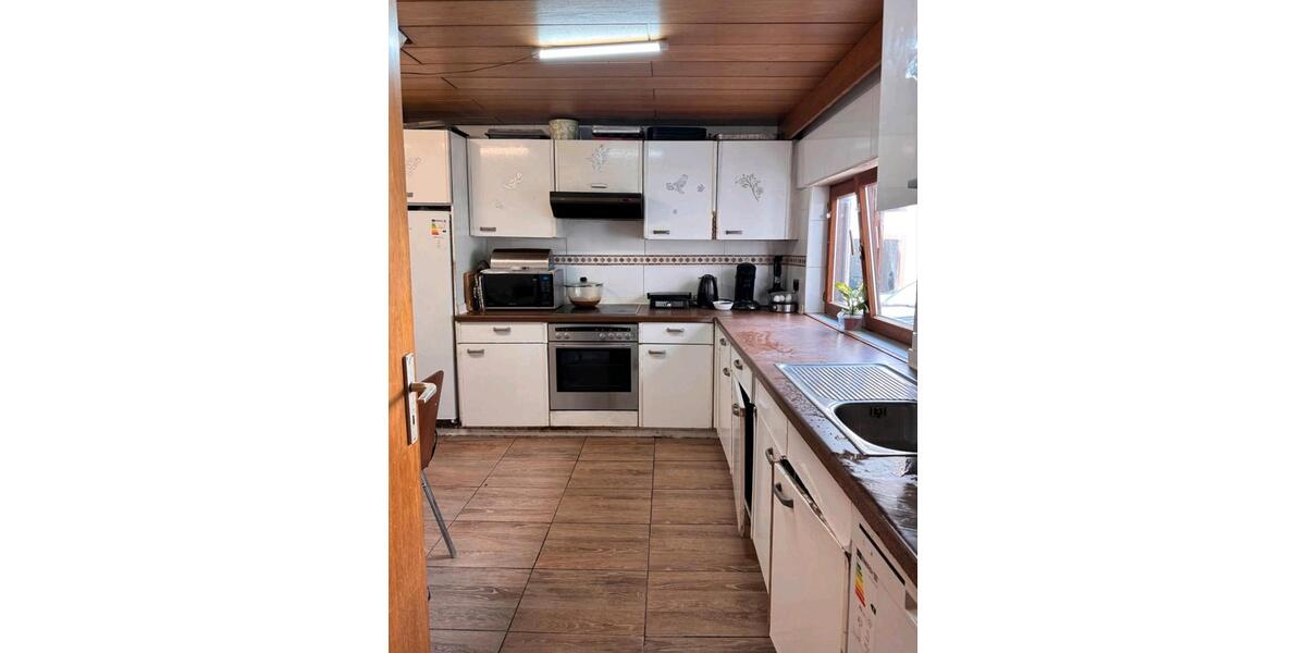 Einfamilienhaus Mayen - 10 Zimmer, 260 m&sup2;, 140.000&euro; | Angebot:27209567