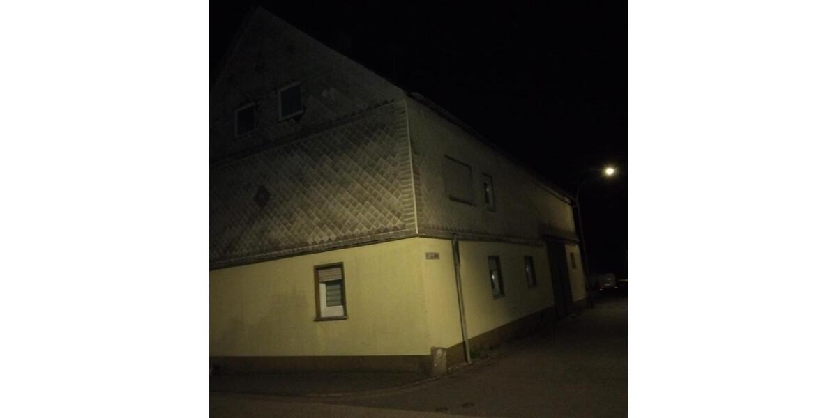 Einfamilienhaus Beltheim - 7 Zimmer, 180 m&sup2;, 149.000&euro; | Angebot:27079794