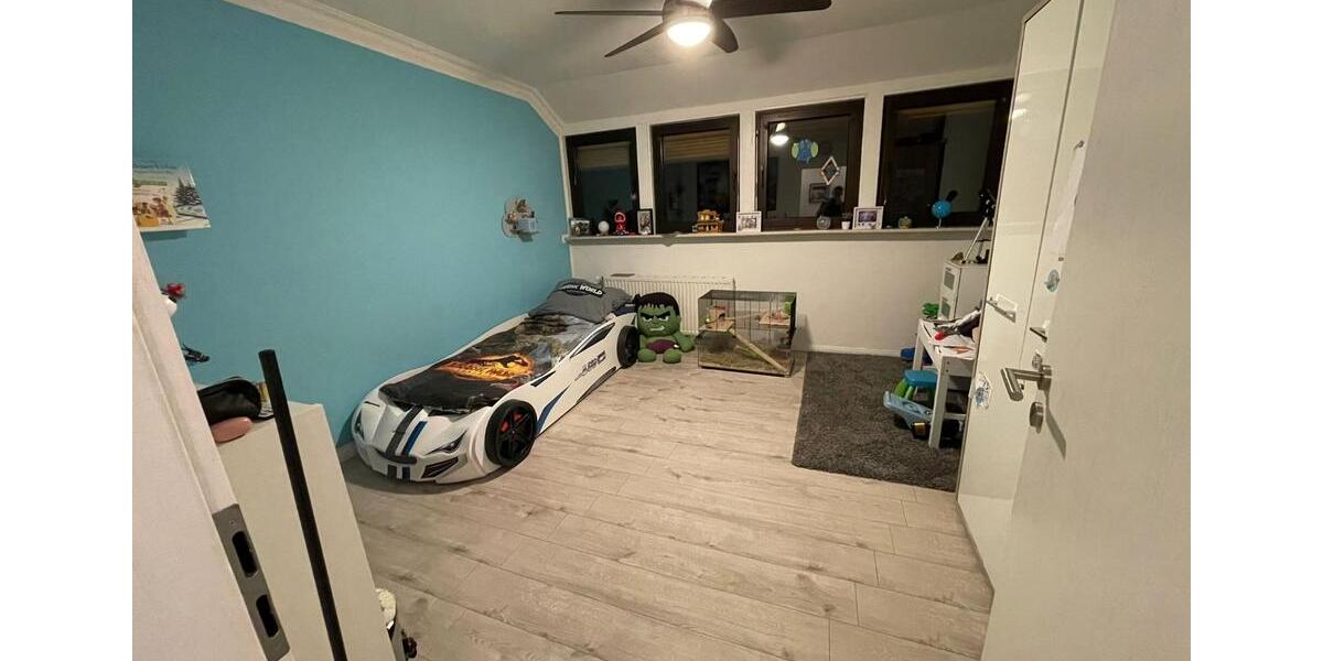 Dachgeschoßwohnung Neuwied Block - 4.5 Zimmer, 80 m&sup2;, 850&euro; | Angebot:24829595