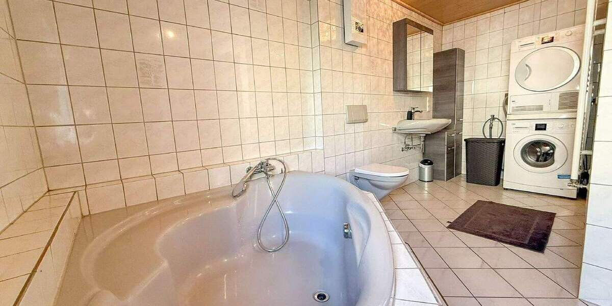 Einfamilienhaus Miesenheim Miesenheim - 5 Zimmer, 130 m&sup2;, 257.000&euro; | Angebot:25568493