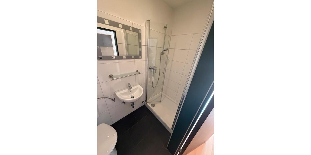 Dachgeschoßwohnung Koblenz Karthause - 1 Zimmer, 24 m&sup2;, 340&euro; | Angebot:26413007
