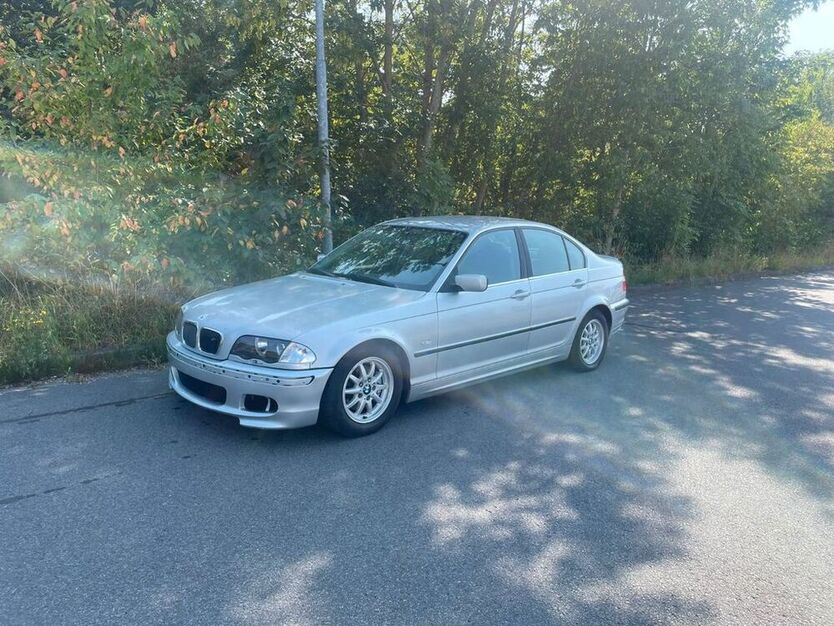 320