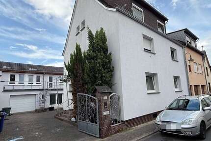 Haus zum Kaufen in Koblenz 390.000 € 180 m² 7 zimmer