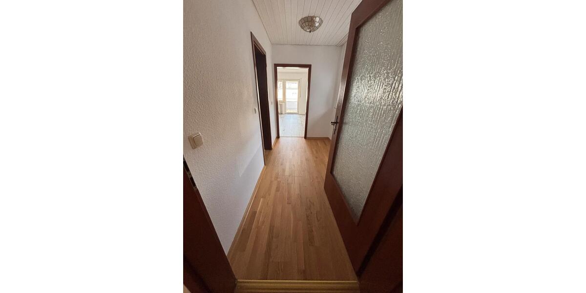 Etagenwohnung Bad Breisig - 2 Zimmer, 82 m&sup2;, 900&euro; | Angebot:25982032