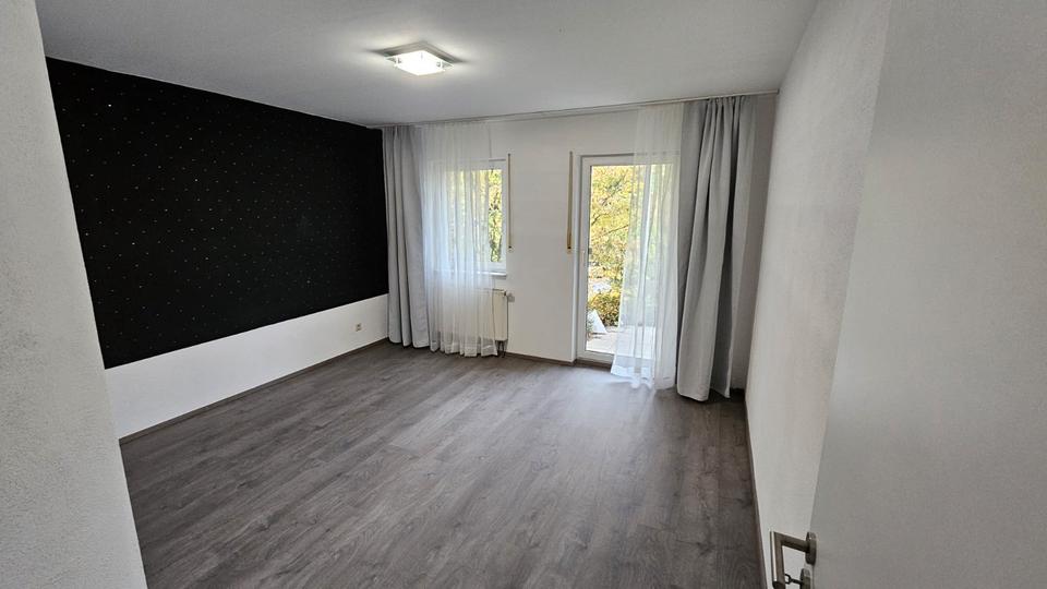 Etagenwohnung Dierdorf - 3 Zimmer, 75 m&sup2;, 720&euro; | Angebot:25990649