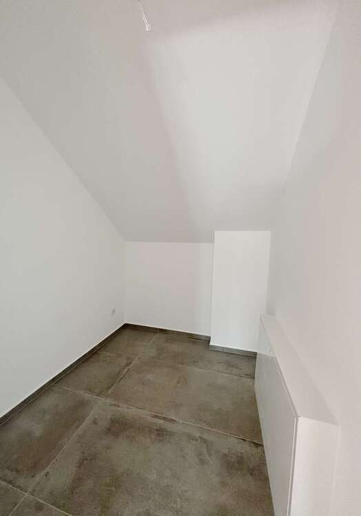 Modernes Wohnen in Nassau: 3 Zimmer mit Klima & 2 sonnigen Balkonen 3 zimmer