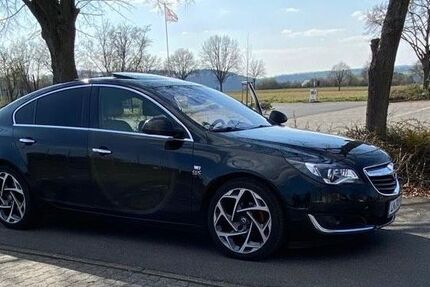 Opel Insignia 245.000 km 5.900 &euro; Diez 65582
