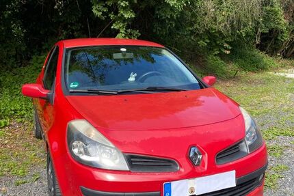 Renault Clio 140.000 km 2.500 &euro; Koblenz 56075