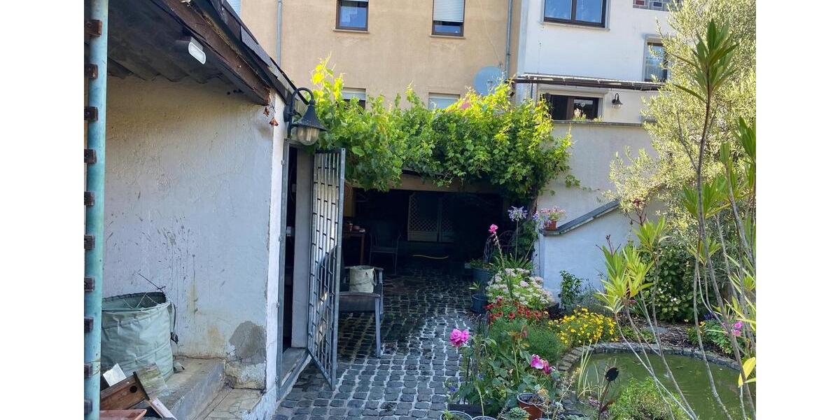 Reihenhaus Boppard - 10 Zimmer, 165 m&sup2;, 225.000&euro; | Angebot:26624156