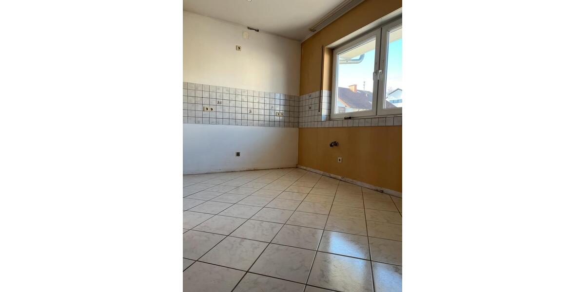 Etagenwohnung Willroth - 4 Zimmer, 114 m&sup2;, 1.280&euro; | Angebot:26220052