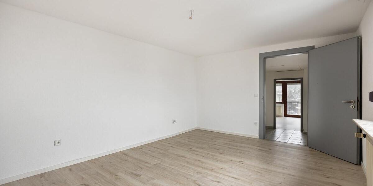 Zweifamilienhaus mit 3x Garagen nur 2 Min zur A3 - Zweifamilienhaus Mogendorf | Angebot:25081818