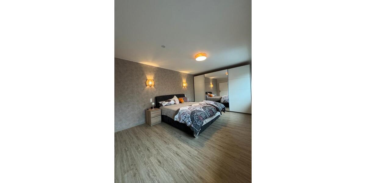 6,5-Zimmer Wohnung in einem Zweiparteienhaus 6.5 zimmer