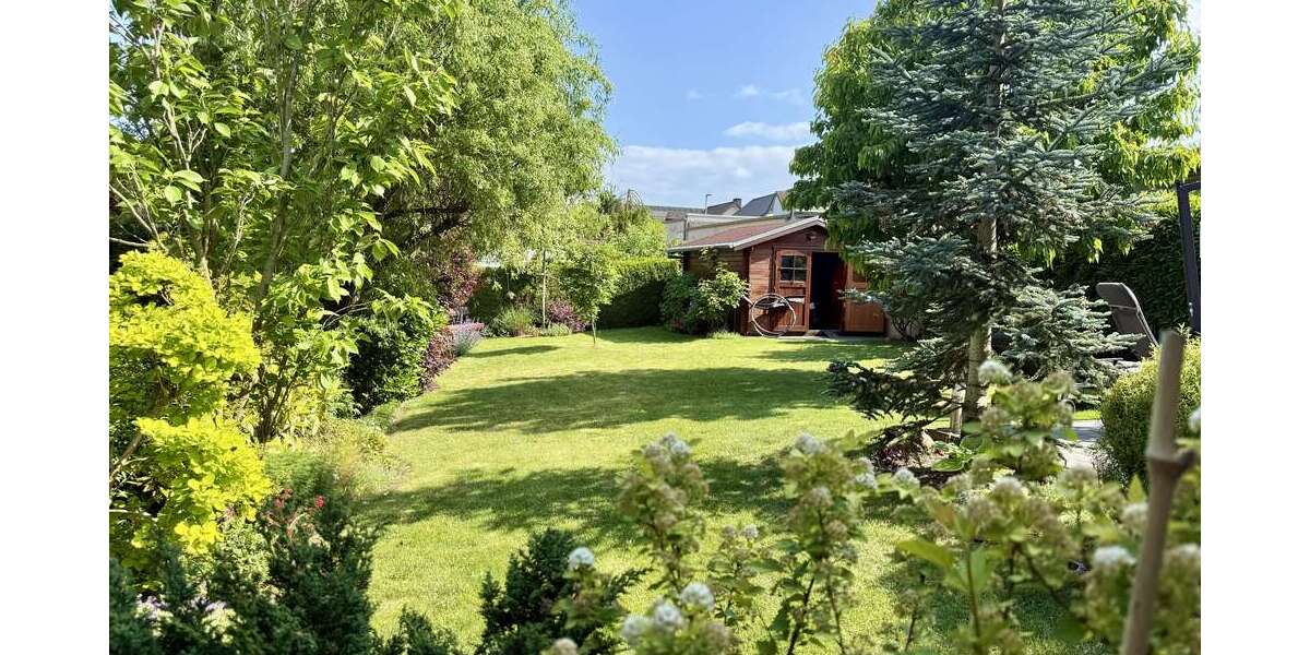 Haus zum Kaufen in Andernach 585.000 € 180 m² 6.5 zimmer