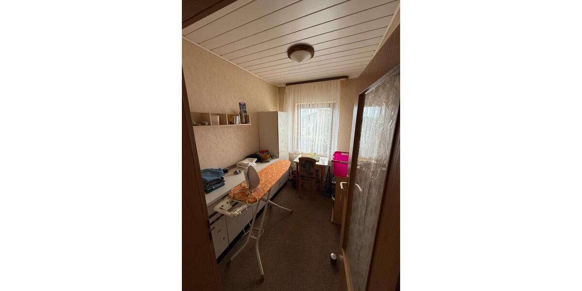 Einfamilienhaus Gückingen - 6 Zimmer, 136 m&sup2;, 330.000&euro; | Angebot:27002023