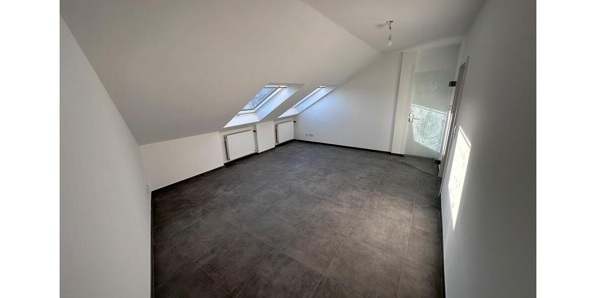 Dachgeschoßwohnung Mayen - 3 Zimmer, 64 m&sup2;, 700&euro; | Angebot:25783263