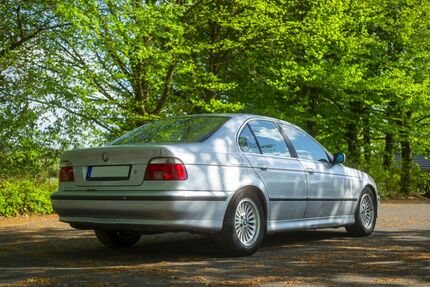 BMW 523 298.000 km 2.222 &euro; Meudt 56414