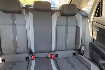 VW Polo 8.909 km 22.998 &euro; Mülheim-Kärlich 56218